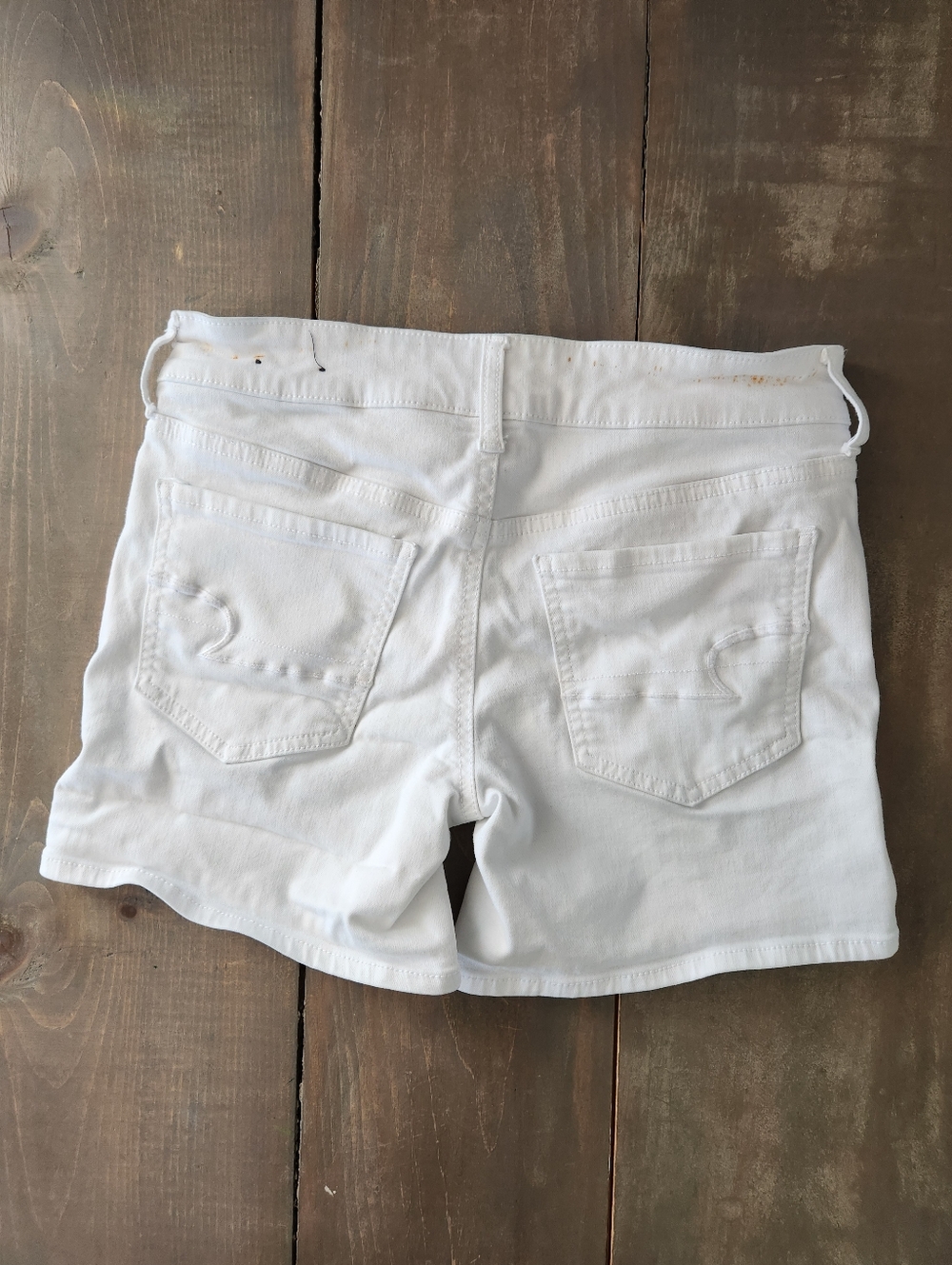 American Eagle Denim Mid Rise Shorts - Size 4 - Picture 3 of 9